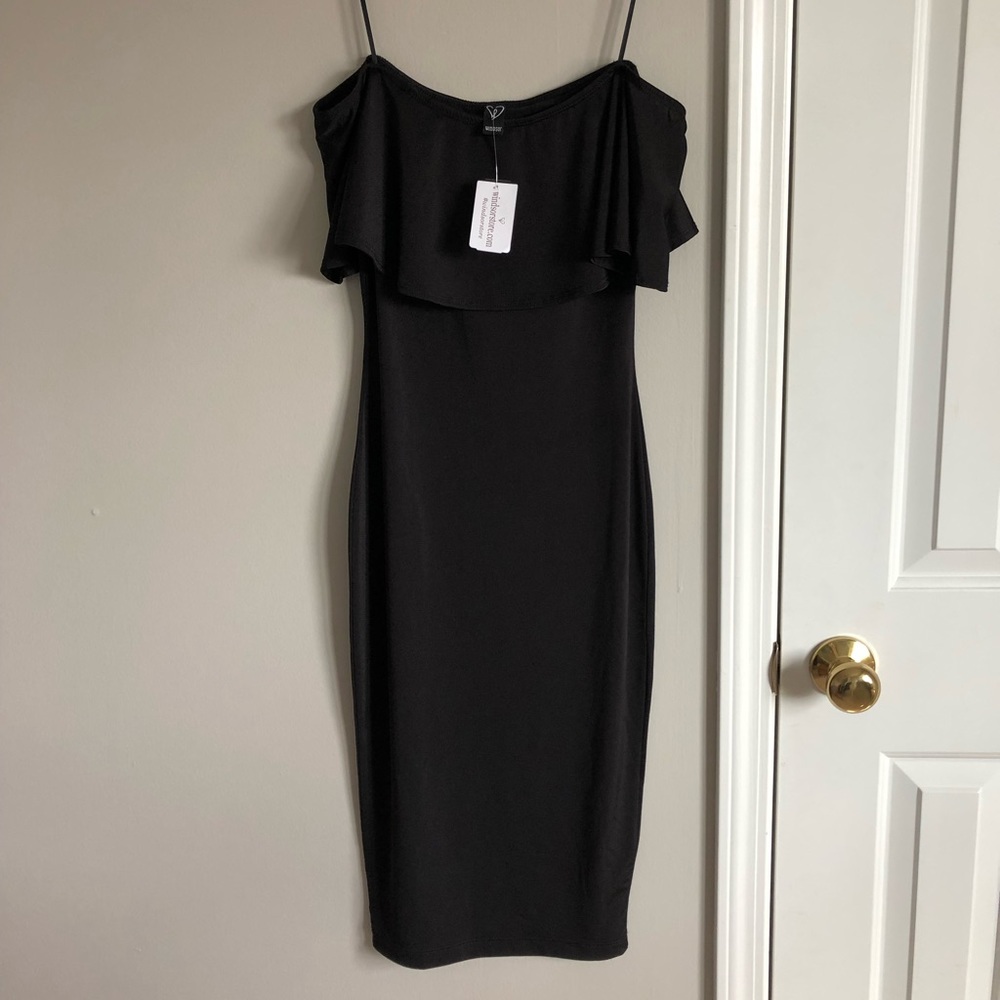 Off the Shoulder Form Hugging Dress